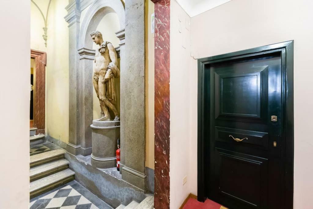 Vila Luxurious Loft Facing The Pantheon Řím Exteriér fotografie