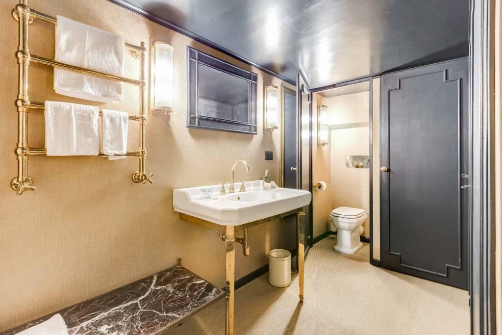 Vila Luxurious Loft Facing The Pantheon Řím Exteriér fotografie